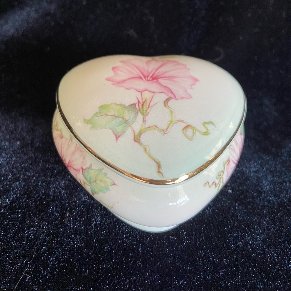 Royal Worcester Spode Palissy England Floral Heart Trinket Box - Picture 3 of 8